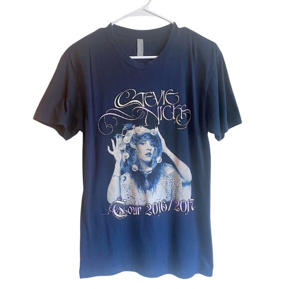 ✨ rare design Stevie Nicks 2016 2017 Fleetwood Mac Tour Shirt – Navy Blue ✨ - Picture 1 of 4